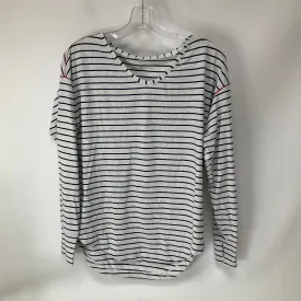 Athletic Top Long Sleeve Crewneck By Lululemon In Grey, Size: 8
